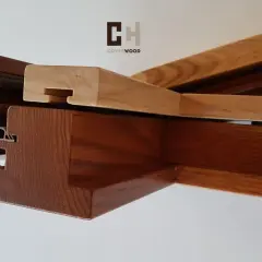 Sezioni di infissi in legno con profili in alluminio, per rivestire infissi in legno con alluminio, mostrando la robustezza e l'estetica.
