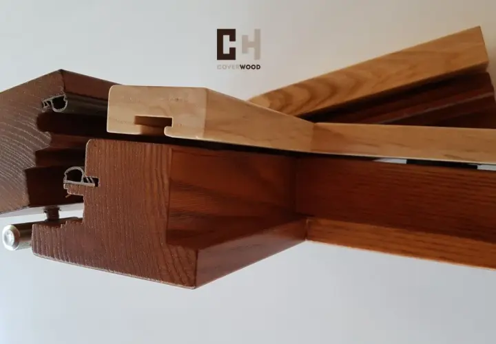 Sezioni di infissi in legno con profili in alluminio, per rivestire infissi in legno con alluminio, mostrando la robustezza e l'estetica.